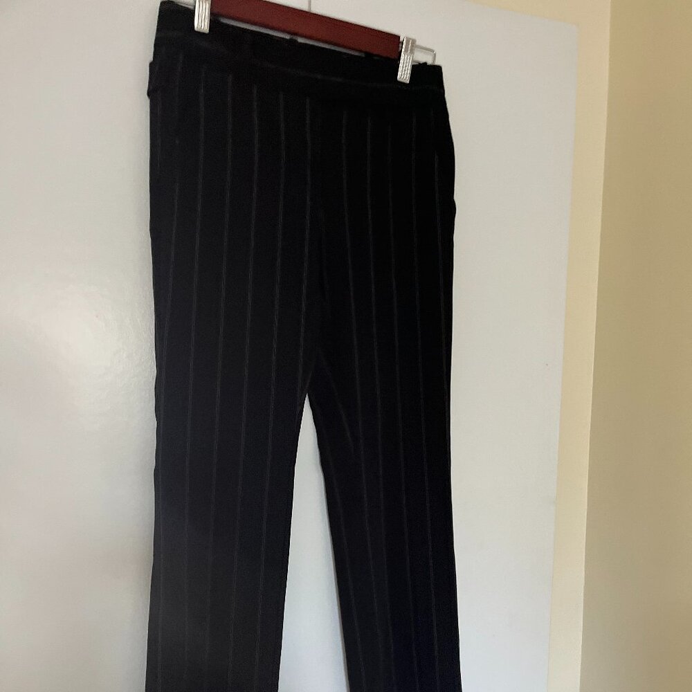 United Colors of Benetton Women's Euro Size 38 (US 6-8) NWT Pinstripe Trousers